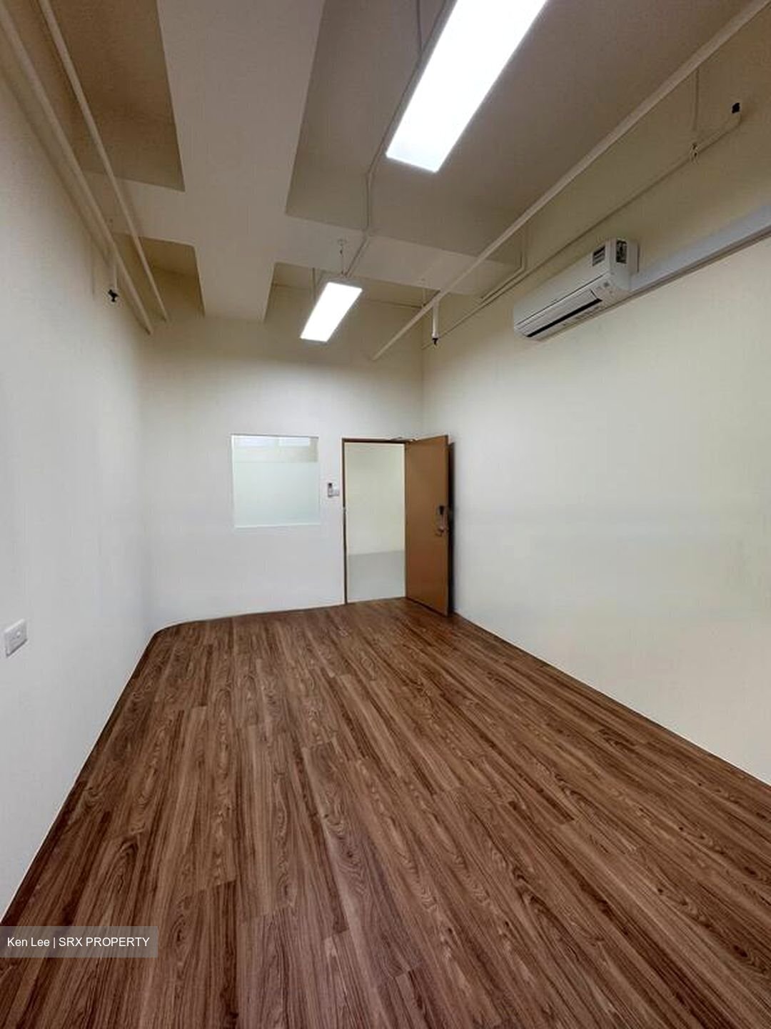 Lip Hing Industrial Building (D20), Factory #457508361